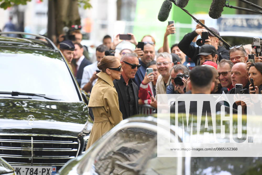Celine Dion Arrives At The Royal Monceau - Paris Canadian singer Celine Dion arrives at the Le Royal Monceau - Raffles Paris hotel greeted by hundreds of fans following her flight from Las Vegas. Paris, France, August 28, 2026. Photo by Florian Poitout ABACAPRESS.COM Paris France