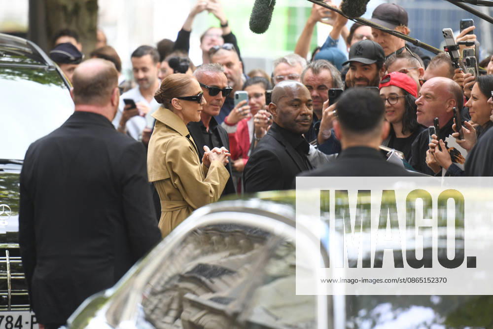 Celine Dion Arrives At The Royal Monceau - Paris Canadian singer Celine Dion arrives at the Le Royal Monceau - Raffles Paris hotel greeted by hundreds of fans following her flight from Las Vegas. Paris, France, August 28, 2026. Photo by Florian Poitout ABACAPRESS.COM Paris France