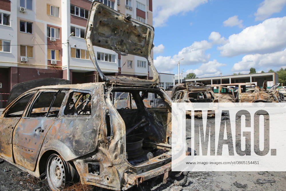 Burnt-out cars are parked outside an apartment block after a Russian drone attack on Vyshneve, Bucha district, Kyiv region, Ukraine, August 28, 2026. A drone struck the courtyard of a residential complex, sparking a large-scale fire that destroyed more than a dozen civilian vehicles. The powerful shock wave shattered windows and damaged the facades of nearby high-rise buildings. One man was killed in the Bucha district in this morning’s attack, and another civilian sustained multiple shrapnel wounds. (Photo by Volodymyr Tarasov Ukrinform) Aftermath of Russian drone attack in Vyshneve in Kyiv region