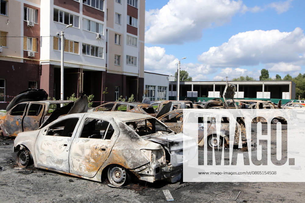 Burnt-out cars are parked outside an apartment block after a Russian drone attack on Vyshneve, Bucha district, Kyiv region, Ukraine, August 28, 2026. A drone struck the courtyard of a residential complex, sparking a large-scale fire that destroyed more than a dozen civilian vehicles. The powerful shock wave shattered windows and damaged the facades of nearby high-rise buildings. One man was killed in the Bucha district in this morning’s attack, and another civilian sustained multiple shrapnel wounds. (Photo by Volodymyr Tarasov Ukrinform) Aftermath of Russian drone attack in Vyshneve in Kyiv region