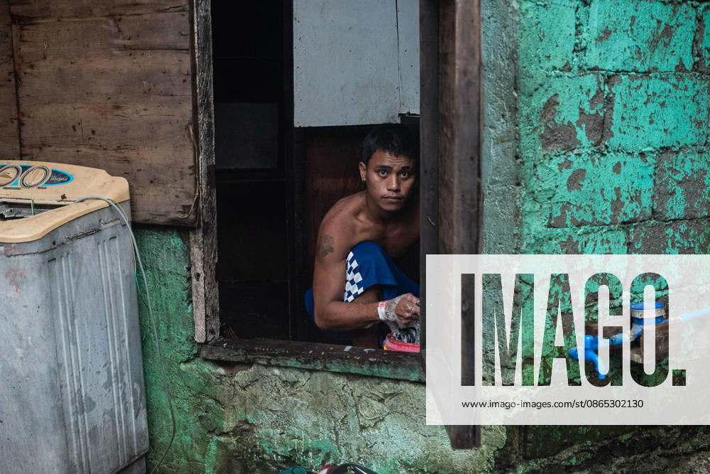 On August 29, 2026, heavy monsoon rains caused the La Mesa Dam and the Tullahan river to overflow, flooding nearby low lying areas with water that reached up to over three-storeys. Local government units and barangay volunteers aided the residents as they evacuated to the North Fairview High School where they are accommodated by volunteers and members of the Sangguniang Kabataan. Quezon City Philippines - ZUMAy102 20260830_zip_y102_001