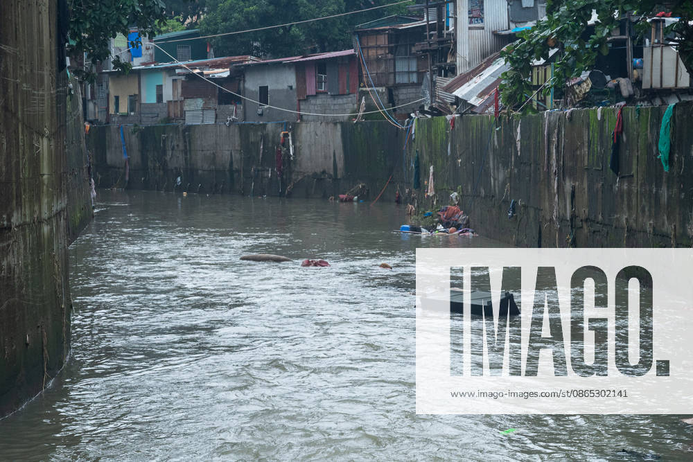 On August 29, 2026, heavy monsoon rains caused the La Mesa Dam and the Tullahan river to overflow, flooding nearby low lying areas with water that reached up to over three-storeys. Local government units and barangay volunteers aided the residents as they evacuated to the North Fairview High School where they are accommodated by volunteers and members of the Sangguniang Kabataan. Quezon City Philippines - ZUMAy102 20260830_zip_y102_002
