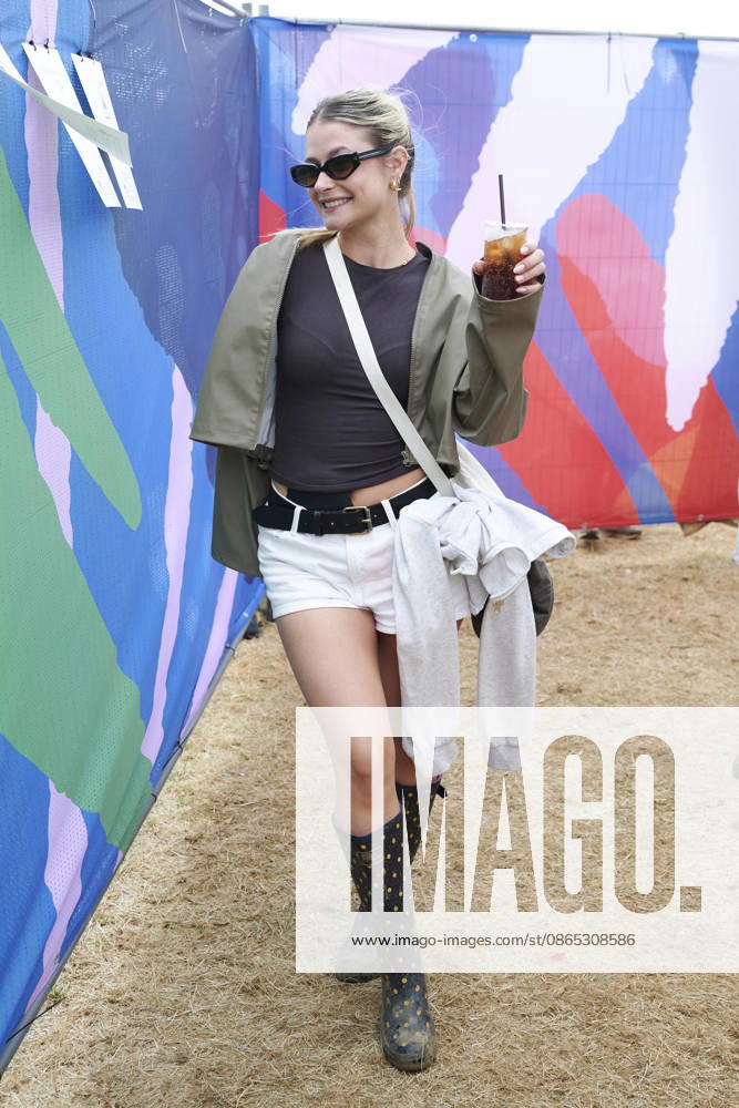 Big Feastival Day 3 2026 held at the Alex James Farm Featuring: Mollie Pearce Where: Chipping Norton, United Kingdom When: 30 Aug 2026 Credit: Alan West Cover Images . NOT FOR USE BY NEWSPAPERS BASED IN THE UK.