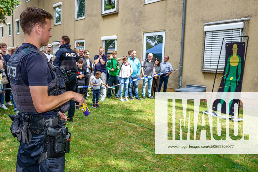 75 Years of the Federal Police: Community Festival Hosted by the Hanover Federal Police Headquarters The Taser has be