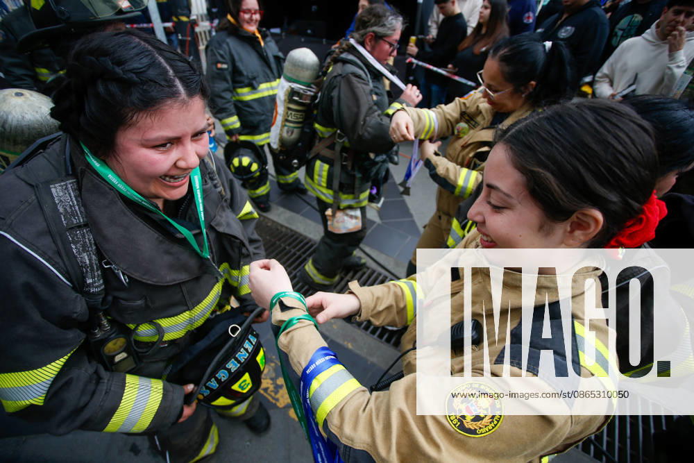 Valparaíso, August 30, 2026—A new edition of the Valparaíso Cerro Arriba firefighting event took place on the hills and stairways of Valparaíso, featuring nearly 2,600 firefighters from across Chile and other countries. Manuel Lema Aton, Chile, Valparaiso, Chile Aton 1185124