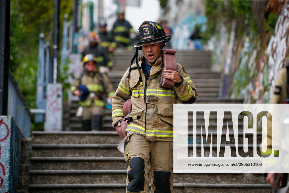 Valparaiso, August 30, 2026—A new edition of the Valparaiso Cerro Arriba firefighting event took place on the hills and stairways of Valparaiso, featuring nearly 2,600 firefighters from all over Chile and other countries. Manuel Lema Aton, Chile, Valparaiso, Chile Aton 1185154