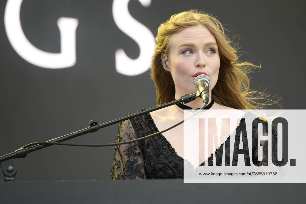 Big Feastival Day 3 2026 held at the Alex James Farm Featuring: Freya Ridings Where: Chipping Norton, United Kingdom When: 30 Aug 2026 Credit: Alan West Cover Images . NOT FOR USE BY NEWSPAPERS BASED IN THE UK.