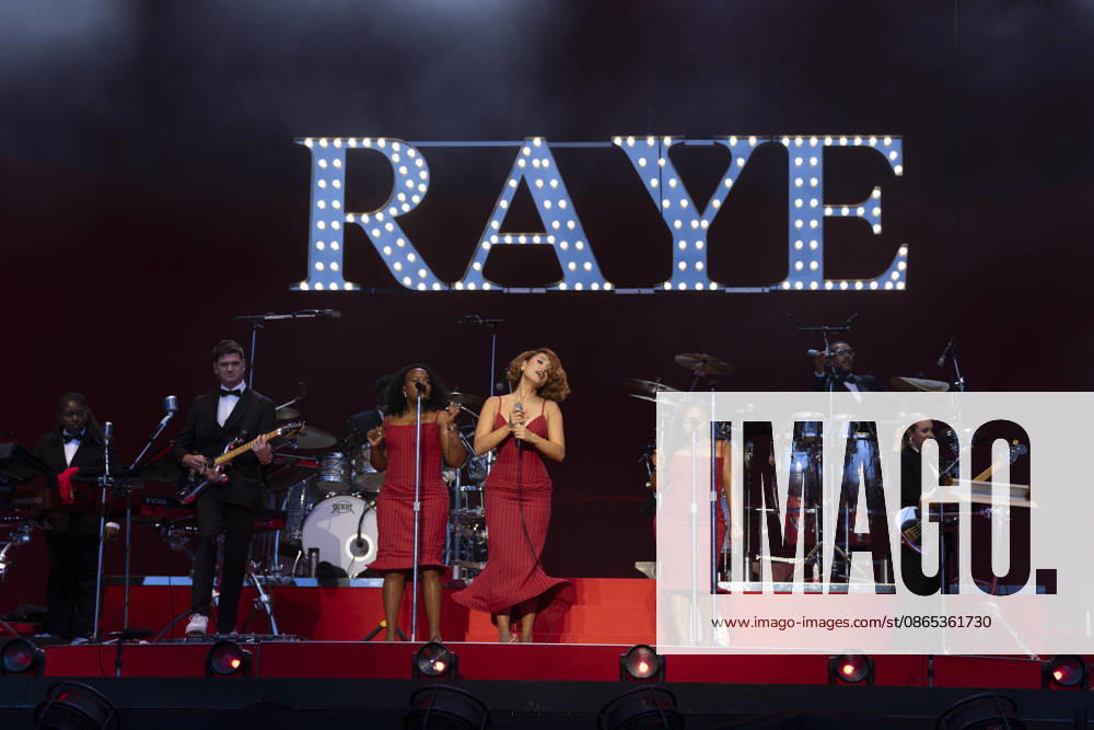 Raye performs at Leeds Festival Raye performs at Leeds Festival 2026, Bramham Park, Leeds, 30th August 2026, Credit:Mike Gray MIKE GRAY - B4227 Avalon