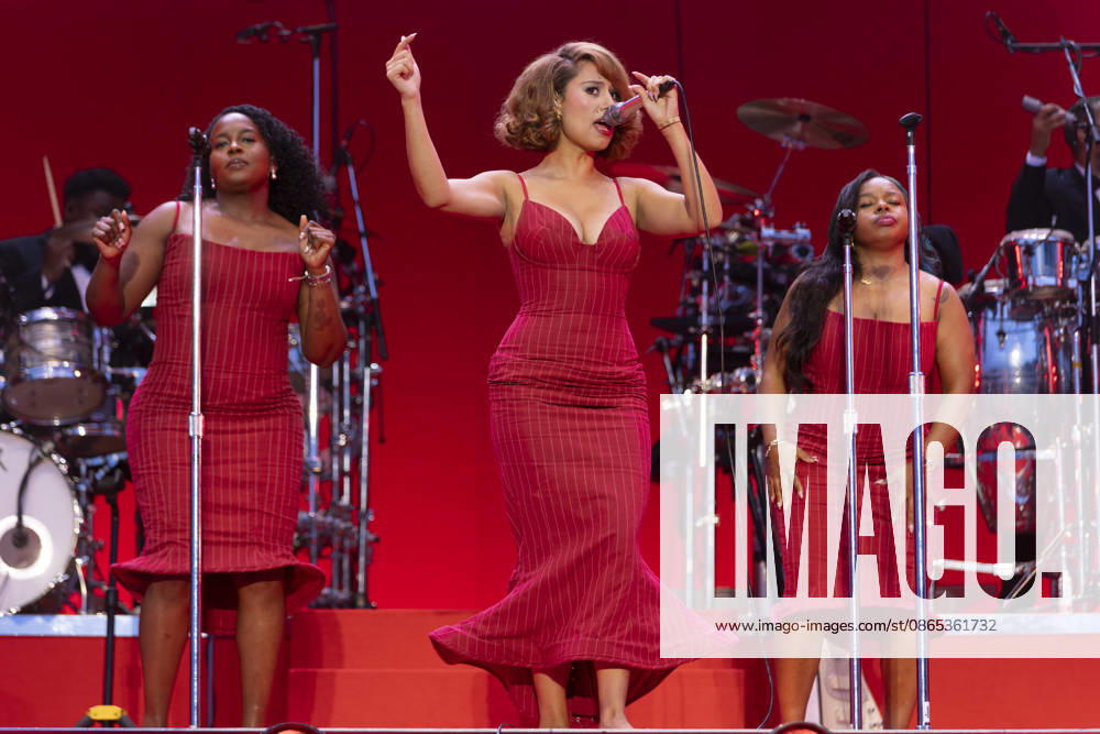 Raye performs at Leeds Festival Raye performs at Leeds Festival 2026, Bramham Park, Leeds, 30th August 2026, Credit:Mike Gray MIKE GRAY - B4227 Avalon