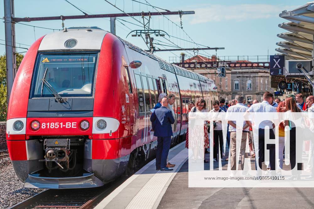 PHOTOPQR LE MIDI LIBRE MiKAEL ANISSET NIMES August 31, 2026 INAUGURATION OF FRANCE S FIRST BATTERY-POWERED ELECTRIC TRAIN AT THE NIMES SNCF STATION ALSTOM Inauguration, this Monday, August 31, at Nîmes Center Station, of France’s first battery-powered train running between Nîmes and Vauvert. The trial is scheduled to last two years. This project, which saves 20% in energy, is the result of a partnership between SNCF Voyageurs, Alstom, and the Occitanie Region. This collaboration is part of a national program involving five regions in total, with a total investment of 41 million euros. Nîmes, Aug. 31: Inauguration of France’s first battery-electric train at Nîmes railway station, NÎMES GARD, France
