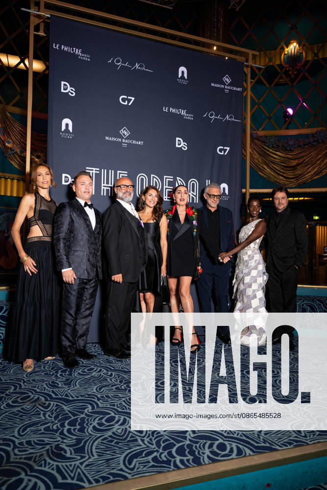 Linda Gennari, Valentino Buzza, Mariam Battistelli, Davide Livermore, Caterina Murino, Rossy de Palma, Vincent Cassel, Paolo Gep Cucco at the premiere of the film *The Opera* at the Folies Bergère in Paris on August 31, 2026. Pierre Perusseau Bestimage Premiere of the film *The Opera* at the Folies Bergère in Paris on August 31, 2026. Paris, France