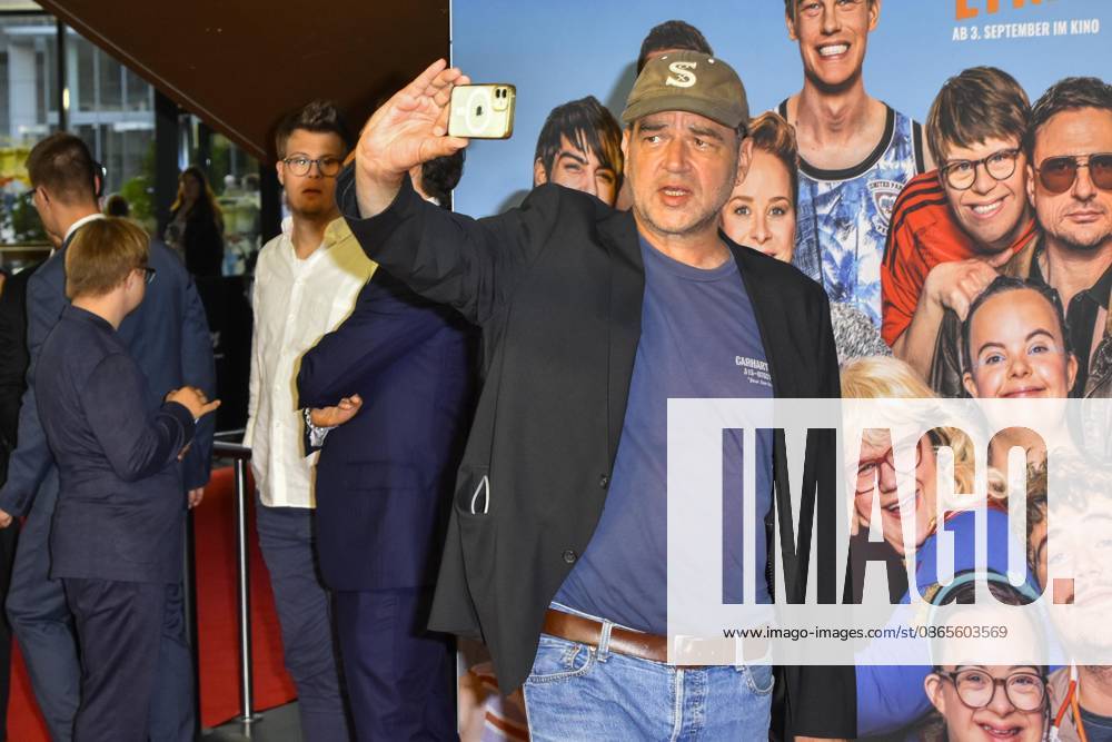 ABB Das gewisse Etwas Director Marc Rothemund Makes a Guest Appearance on the Red Carpet at the NRW Kino Film Premiere of Das gewisse Etwas at the Cinedom Theater on September 1, 2026, in Cologne, NRW, Germany