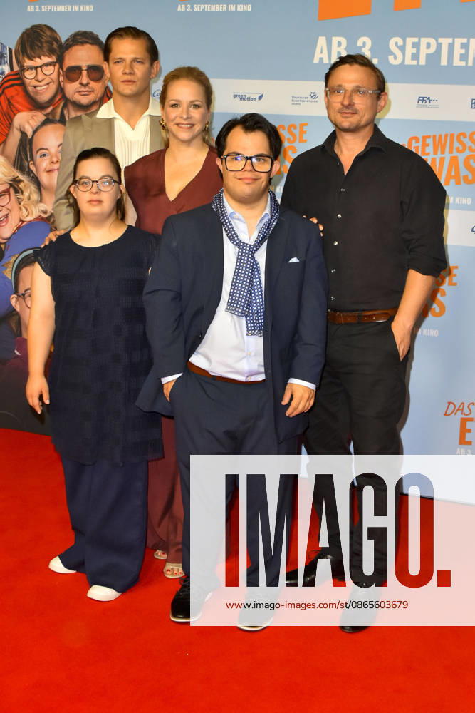 ABB DAS GEWISSE ETWAS Jasmin Schwiers, Florian Lukas, Max von der Groeben, Antonia Riet, Frangiskos Kakoulakis as guests on the red carpet at the NRW Kino film premiere of *Das gewisse Etwas* at the Cinedom on September 1, 2026, in Cologne, North Rhine-Westphalia, Germany