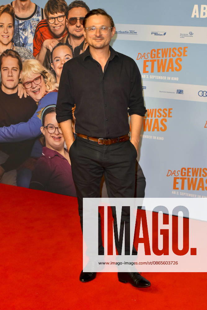 ABB GEWISSEETWAS Florian Lukas appears on the red carpet at the NRW Kino premiere of *Das gewisse Etwas* at the Cinedom theater on September 1, 2026, in Cologne, North Rhine-Westphalia, Germany