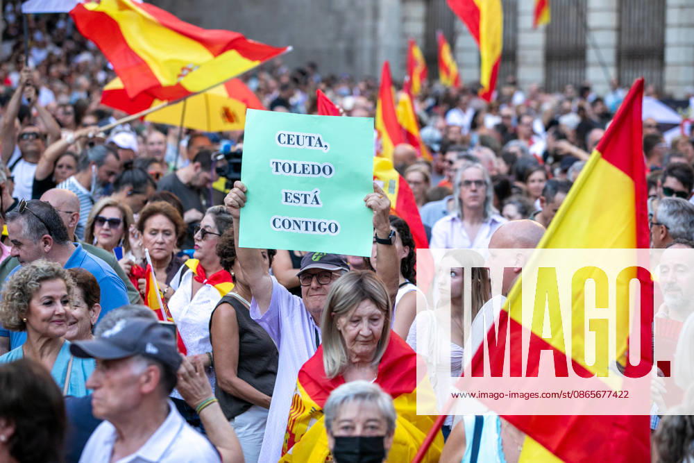 Toledo Holds Rally in Support of the People of Ceuta: Dozens of people gathered at a rally in solidarity with Ceuta on September 2, 2026, in Toledo, Castilla-La Mancha, Spain. Coinciding with Ceuta Day, more than 260 Spanish municipalities have been called upon to show their support for the people of Ceuta in the face of the migration crisis caused by the arrival of more than 70,000 migrants across the border with Morocco. The demonstrations are part of the For Ceuta initiative, backed by the Spanish Federation of Municipalities and Provinces (FEMP). SEPTEMBER 2, 2026 CEUTA DAY PROTEST RALLY MIGRANTS IMMIGRANTS FEMP SUPPORT SOLIDARITY MIGRATION CRISIS CRISIS HUMANITARIAN CRISIS Juanma Jimé Toledo Castilla-La Mancha Toledo Castilla-La Man