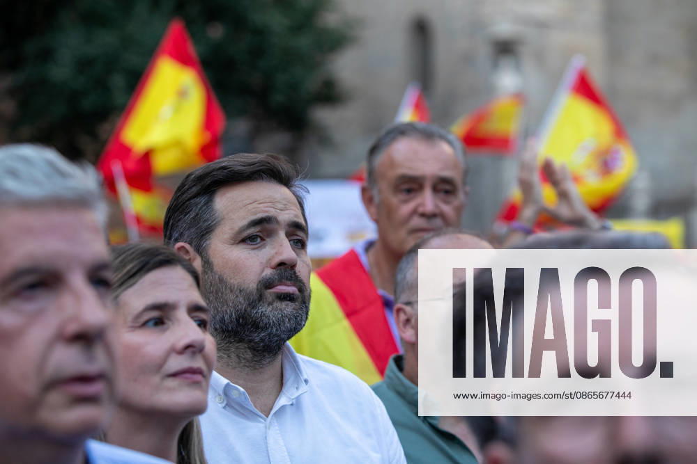 Toledo Holds Rally in Support of the People of Ceuta Paco Núnez, president of the PP in Castilla-La Mancha, during a rally in solidarity with Ceuta on September 2, 2026, in Toledo, Castilla-La Mancha, Spain. Coinciding with Ceuta Day, more than 260 Spanish municipalities have been called upon to show their support for the people of Ceuta in the face of the migration crisis caused by the arrival of more than 70,000 migrants across the border with Morocco. The demonstrations are part of the For Ceuta initiative, backed by the Spanish Federation of Municipalities and Provinces (FEMP). SEPTEMBER 2, 2026 CEUTA DAY PROTEST RALLY MIGRANTS IMMIGRANTS FEMP SUPPORT SOLIDARITY MIGRATION CRISIS CRISIS HUMANITARIAN CRISIS Juanma Jimé Toledo Castilla-