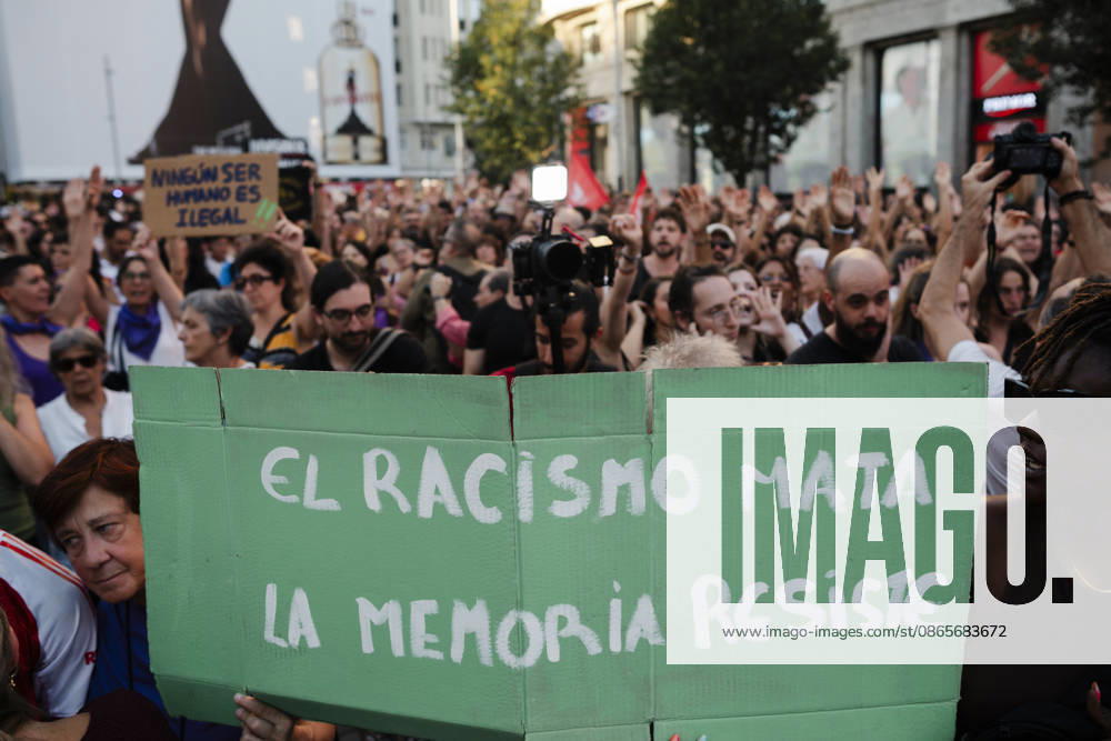 Rally in Madrid Against Racism in Ceuta Several people at a rally against racism in Ceuta, in Plaza de Callao, on September 2, 2026, in Madrid, Spain. The Madrid Internationalist Assembly has organized this protest under the slogan Let’s Put a Stop to Racism. SEPTEMBER 2, 2026 CEUTA DAY PROTEST RALLY MIGRANTS IMMIGRANTS SUPPORT SOLIDARITY CRISIS MIGRATION CRISIS HUMANITARIAN CRISIS RACISM ANTI-RACISM Madrid Madrid, Spain