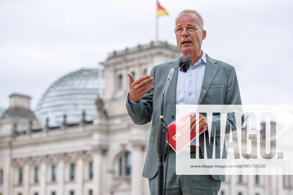 Matthias Miersch (SPD) during a press conference; Matthias Miersch, SPD Chairman, during a press conference held by the SPD parliamentary group in the Bundestag on September 3, 2026, in Berlin, Berlin, Germany, Reichstag