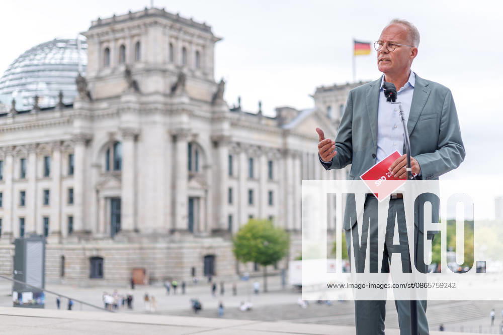Matthias Miersch (SPD) during a press conference; Matthias Miersch, SPD Chairman, during a press conference held by the SPD parliamentary group in the Bundestag on September 3, 2026, in Berlin, Berlin, Germany, Reichstag