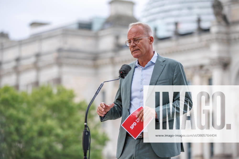 Matthias Miersch (SPD) during a press conference; Matthias Miersch, SPD Chairman, during a press conference held by the SPD parliamentary group in the Bundestag on September 3, 2026, in Berlin, Berlin, Germany, Reichstag