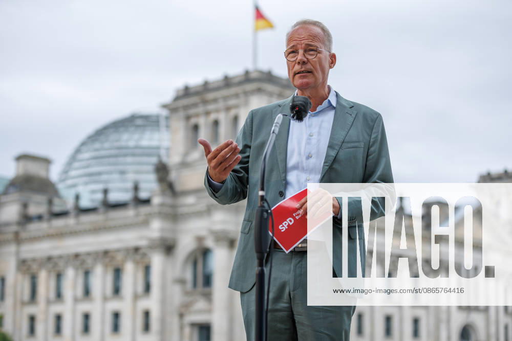 Matthias Miersch (SPD) during a press conference; Matthias Miersch, SPD Chairman, during a press conference held by the SPD parliamentary group in the Bundestag on September 3, 2026, in Berlin, Berlin, Germany, Reichstag