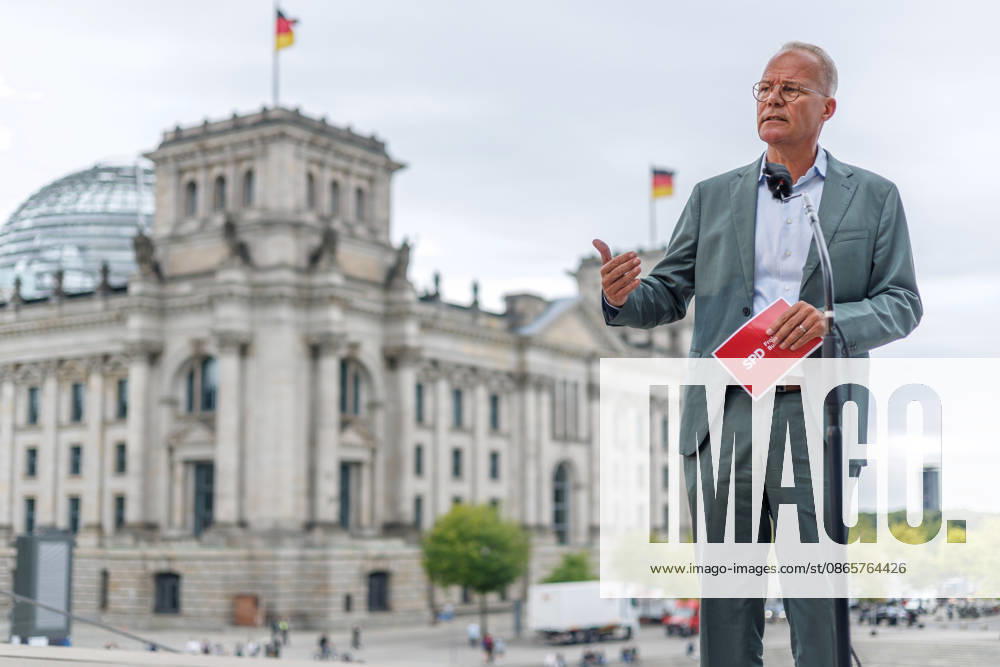 Matthias Miersch (SPD) during a press conference; Matthias Miersch, SPD Chairman, during a press conference held by the SPD parliamentary group in the Bundestag on September 3, 2026, in Berlin, Berlin, Germany, Reichstag