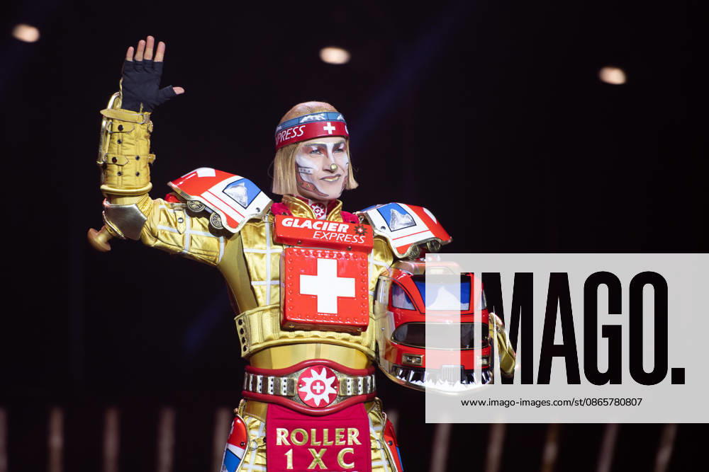 Singer Tom ROWLAND in the costume of the Glacier Express’s new TICK TACK train. The musical Starlight Express in Bochum features the Swiss Glacier Express TICK TACK as a new train in the show. Starlight Express Theater in Bochum