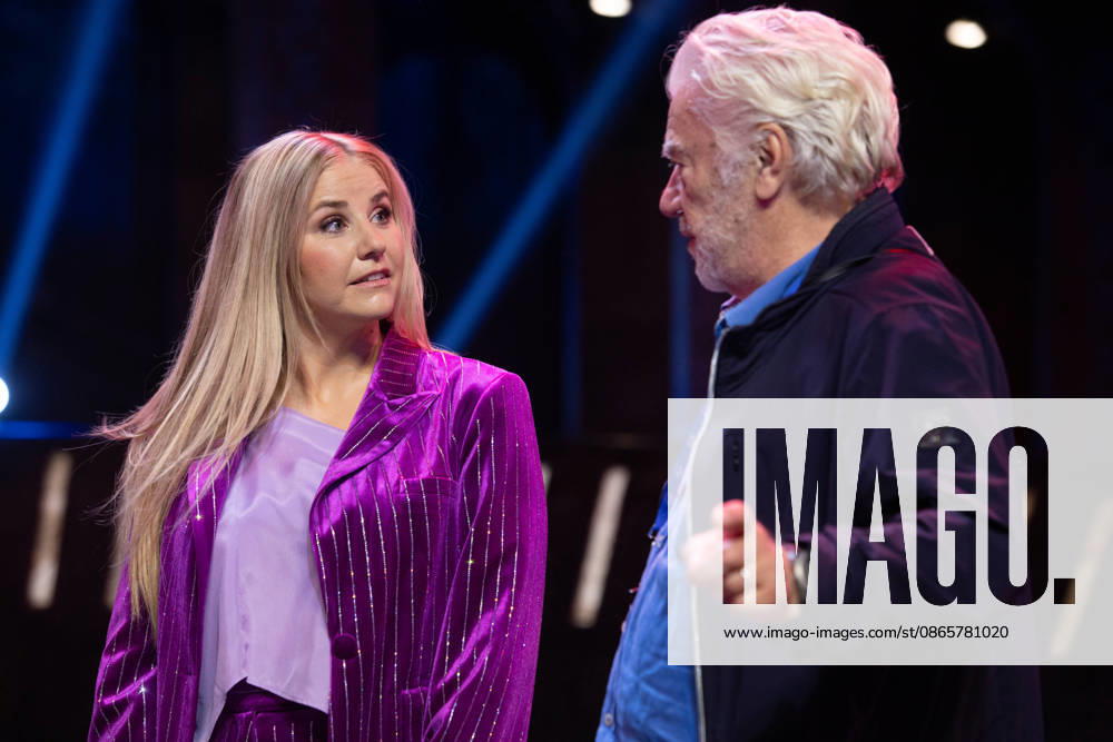 Singer Beatrice EGLI and costume designer John NAPIER; the musical *Starlight Express* in Bochum introduces the Swiss Glacier Express *TICK TACK* as a new train in the show; *Starlight Express* Theater in Bochum