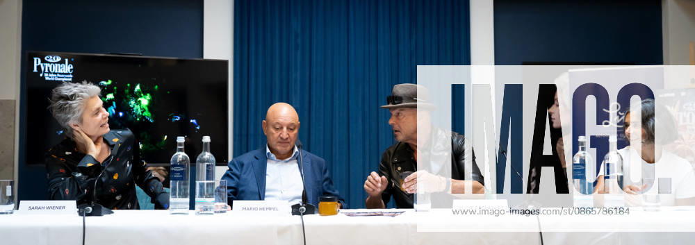 20th Anniversary of the Pyronale, Press Conference in Berlin, 20th Anniversary of the Pyronale, Press Conference, Atrium of the Hotel Luc, Mario Hempel, Eva Maria Encina, Rudolf Schenker, Sarah Wiener, Berlin, Berlin, GER