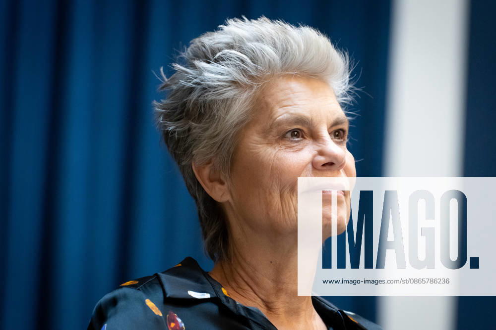 20th Anniversary of the Pyronale, Press Conference in Berlin, 20th Anniversary of the Pyronale, Press Conference, Atrium of the Hotel Luc, Sarah Wiener, Berlin, Berlin, GER