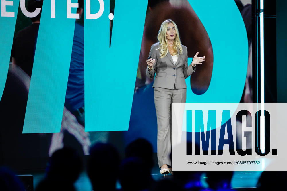 Hisense Press Conference at IFA in Germany, Berlin, September 3, 2026. Alenka Potpcnik Anazic, Marketing Director at Hisense Europe—whose name is pronounced ÖPotoschnik Anschesch —stands on stage in front of the audience during Hisense’s presentation on global consumer electronics and home appliances.