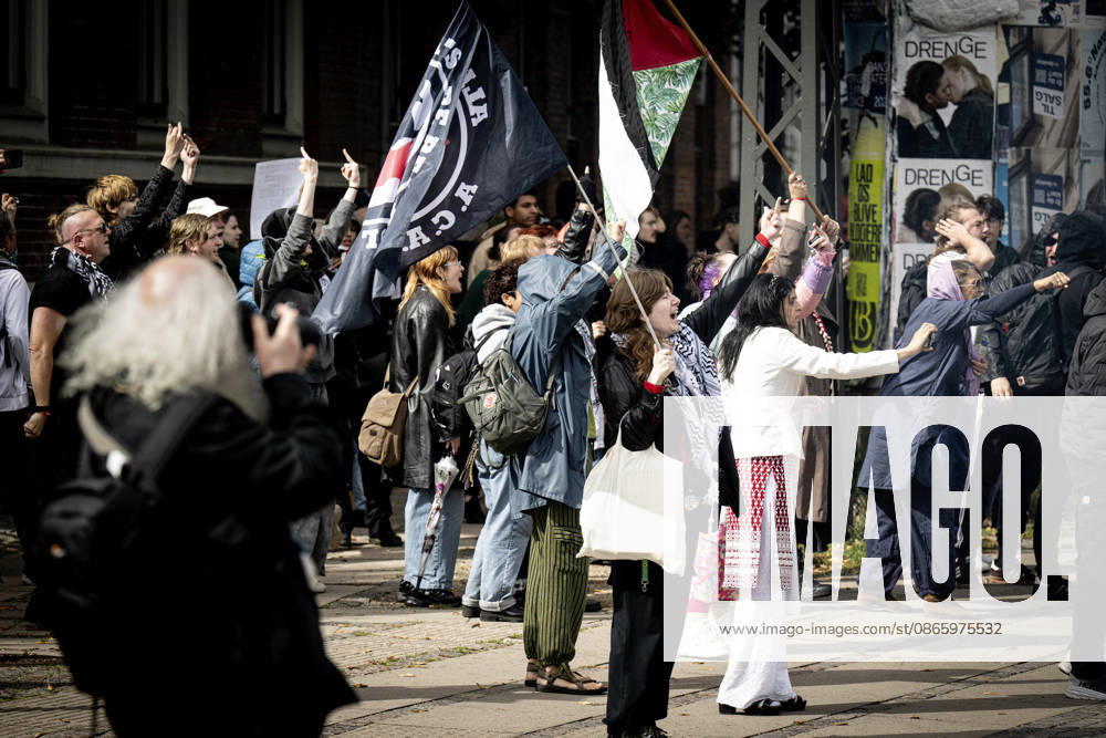 Activists from the right and the left are holding demonstrations. The group Det Danske Folk is organizing a so-called remigration march and is facing a counter-demonstration by the Joint Initiative Against Racism and Discrimination in Østerbro, Copenhagen on September 5, 2026. Photo by Nils Meilvang, Scanpix 2026, Copenhagen, Denmark
