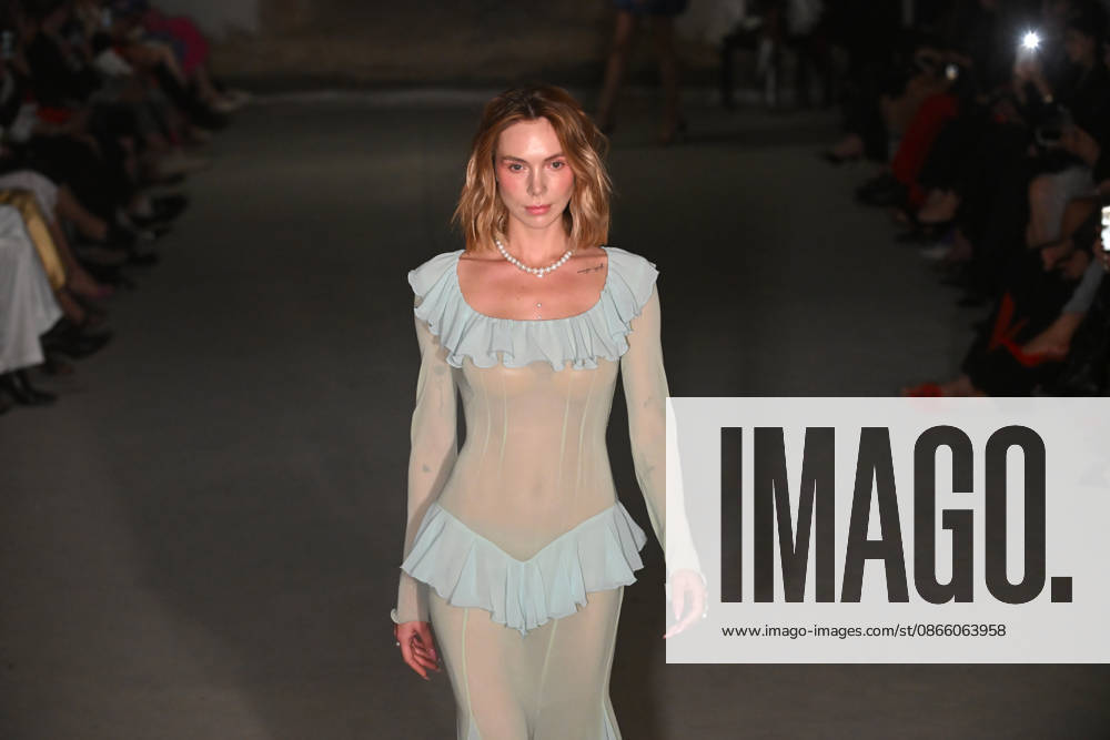 A model presents an outfit from the latest collection of the DARJA DONEZZ brand during Ukrainian Fashion Week SS27 at the Mystetskyi Arsenal National Cultural, Art and Museum Complex, Kyiv, Ukraine, September 5, 2026. The catwalk show was held in a shelter due to an air raid. (Photo by Yevhen Kotenko Ukrinform) DARJA DONEZZ catwalk show at UFW SS27