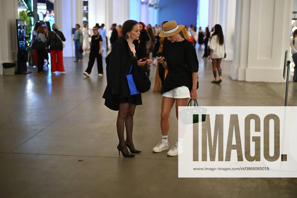 Guests attend Ukrainian Fashion Week SS27 at the Mystetskyi Arsenal National Cultural, Art and Museum Complex, Kyiv, Ukraine, September 5, 2026. (Photo by Yevhen Kotenko Ukrinform) Guests visit Ukrainian Fashion Week SS27 in Kyiv