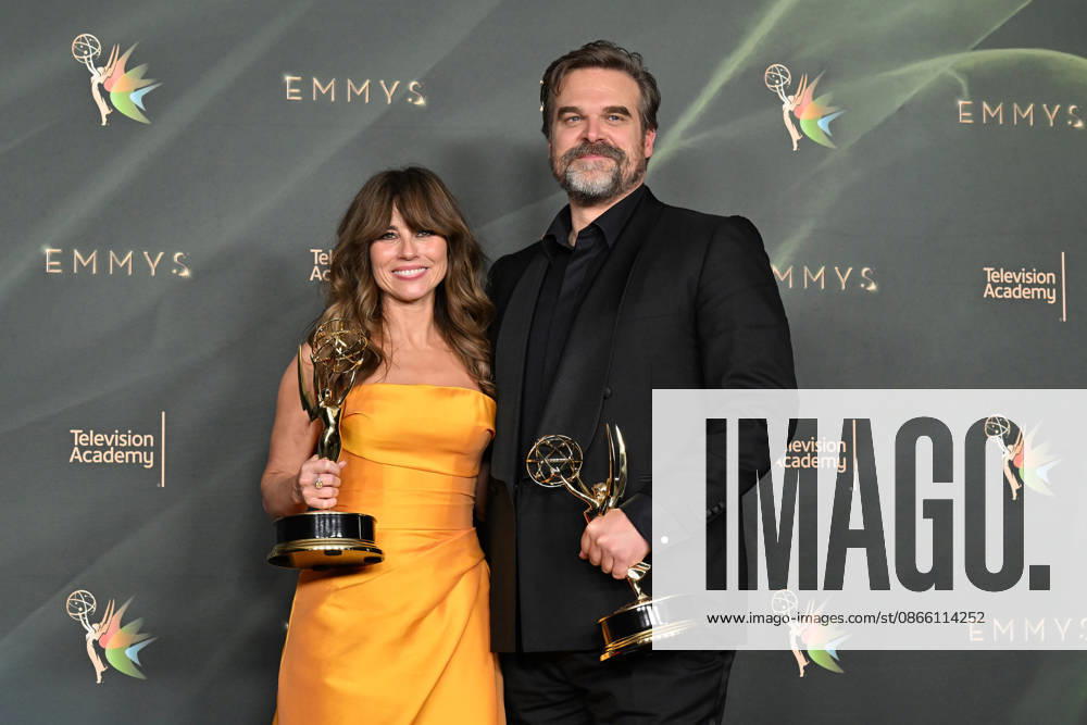 78th Emmy Awards Night 2 Linda Cardellini and David Harbour in the press room at the 78th Emmy Awards Night 2, held at the Peacock Theatre in Los Angeles, Ca. on September 6, 2026. Los Angeles Peacock Theatre California USA