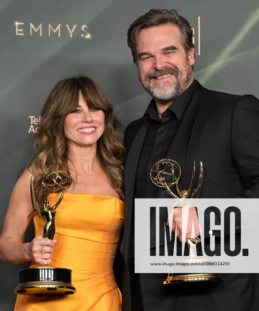 78th Emmy Awards Night 2 Linda Cardellini and David Harbour in the press room at the 78th Emmy Awards Night 2, held at the Peacock Theatre in Los Angeles, Ca. on September 6, 2026. Los Angeles Peacock Theatre California USA