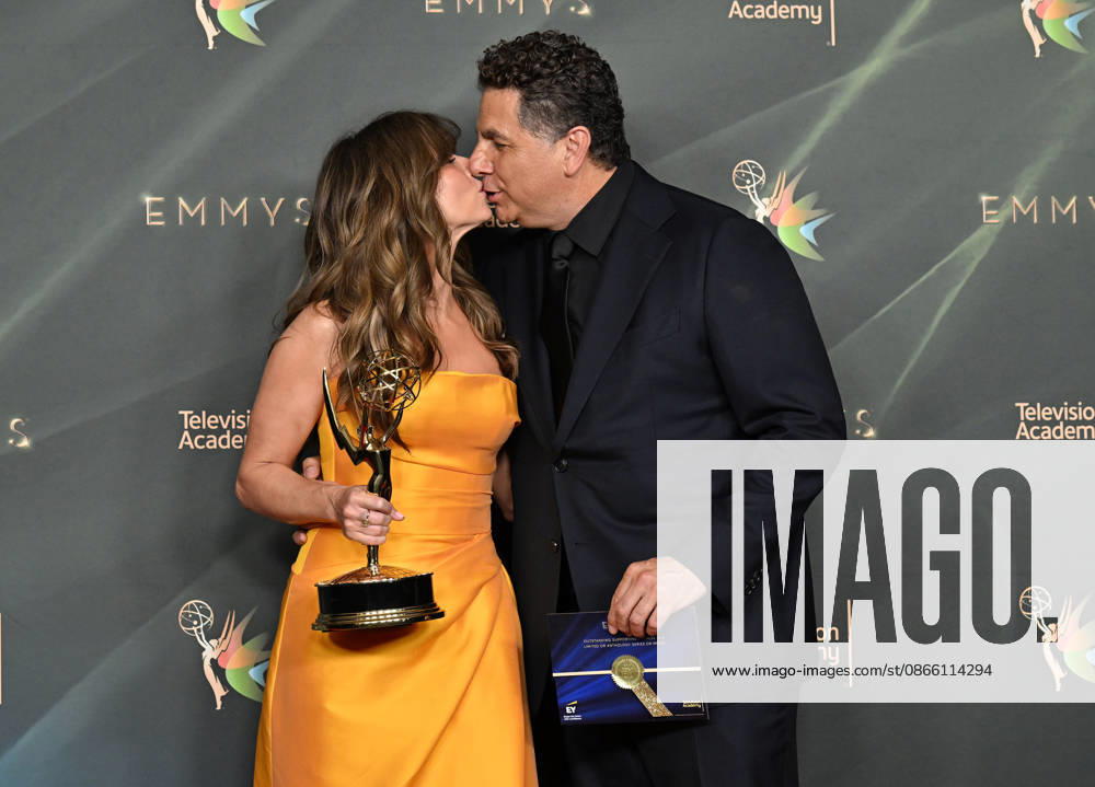 78th Emmy Awards Night 2 Linda Cardellini and Steve Rodriguez in the press room at the 78th Emmy Awards Night 2, held at the Peacock Theatre in Los Angeles, Ca. on September 6, 2026. Los Angeles Peacock Theatre California USA