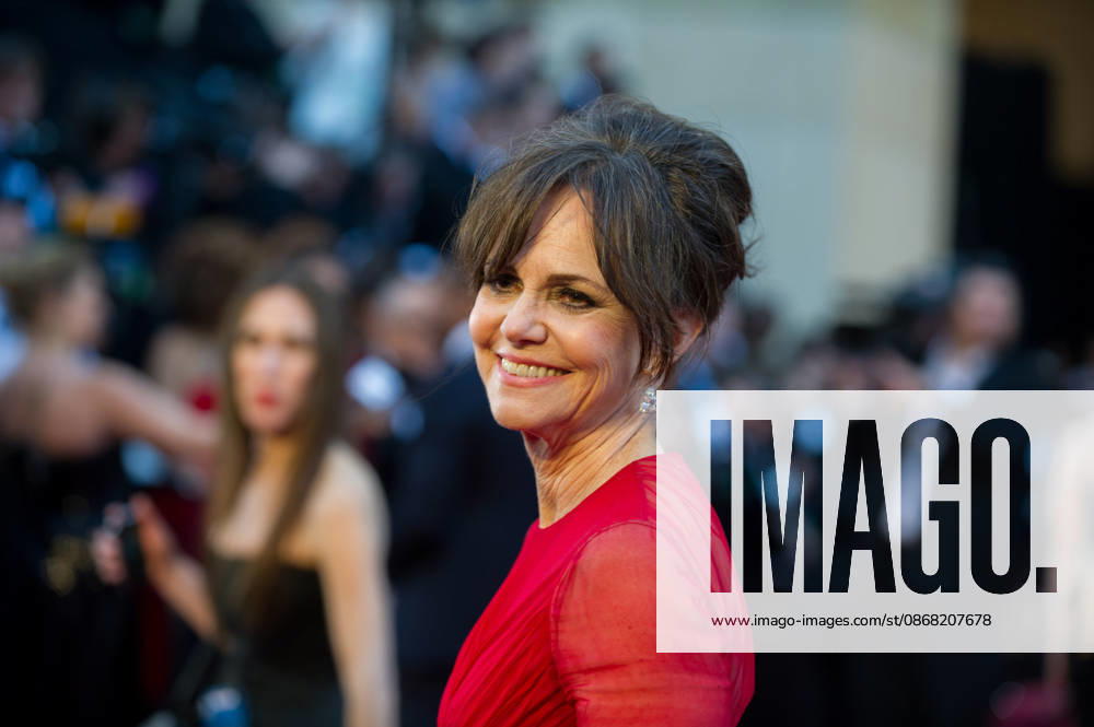 Oscars 2013 - RED CARPET Feb 24, 2013 - Hollywood, California, U.S. - SALLY FIELD, Oscar-nominee for Actress in a Supporting Role arrives for The Oscars at the Dolby Theatre in Hollywood.