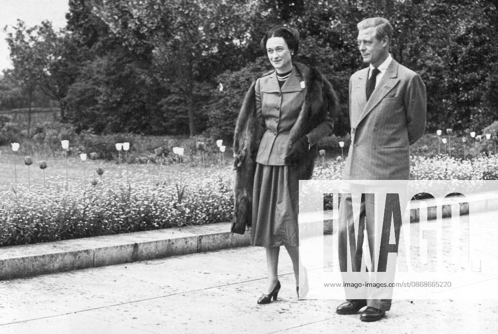 Duke And Duchess of Windsor Arrive In England. The Duke and Duchess of Windsor have arrived from the United States for a three weak stay in England, after which they are expected to spend a holiday in the south of France. During their stay in this county the Duke and Duchess will reside at Charters , one of the show places of southern England, placed at their disposal by Mrs. Frank Parkinson, widow of the late owner. Charters was built in 1938 by Mr. Frank Parkinson, millionaire electrical engineer, who died and grounds a residence of modern design and beauty. June 04, 1947. (Photo by Sport and General Press Agency Limited).