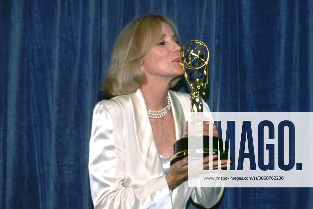 Eva Marie Saint at the 41st Annual Primetime Emmy Awards September 17, 1989