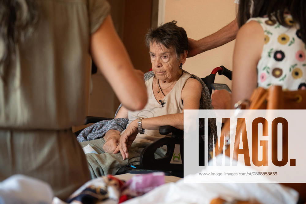 Maricarmen, the 87-year-old woman evicted from her home in Madrid, has died. Maricarmen, minutes before being evicted, on September 23, 2026, in Madrid, Spain. Maricarmen, an 87-year-old resident of Madrid’s Retiro neighborhood, faces a fourth and final eviction attempt this Wednesday, the 23rd, from the home where she has lived for more than seven decades, at 46 Alcalde Sainz de Baranda Street. Maricarmen’s case has become one of the symbols of the struggle for access to housing in Madrid. In 1956, Maricarmen’s father signed a lease for that home, and after his death, the lease was transferred to his wife and, later, to Maricarmen. Fernando Sá, Madrid, Madrid, Spain