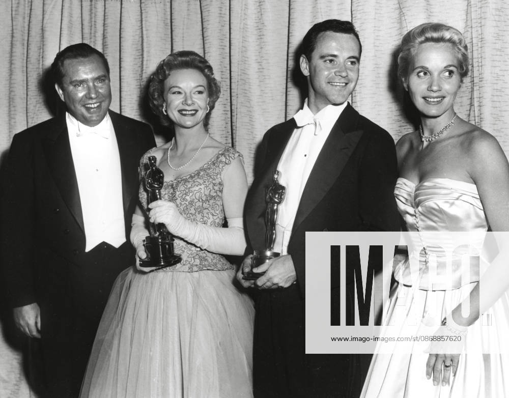 Edmond O Brien, Jo Van Fleet, Jack Lemmon, Eva Marie Saint, 28th Academy Awards - 1956. File Reference 34145-769THA Hollywood CA USA