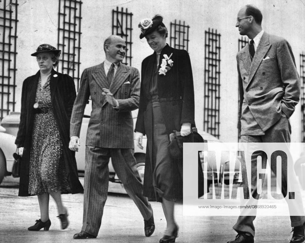 Mrs. Roosevelt Inspects Film Studio - Left to right Miss Melvina Thompson, secretary to Mrs. Roosevelt, Samuel Goldwyn, Mrs. Eleanor Roosevelt, and Jimmy Rosevelt, vice president of Samuel Goldwyn Inc, making the tour of the studio bureaus. Making a personal tour of a film studio on the arm of her picture executive son, James, Mrs. Roosevelt, first lady of the United States, today made the personal acquaintance of the rank and file employers in Samuel Goldwyn Incorporated. March 22, 1939. (Photo by Acme).