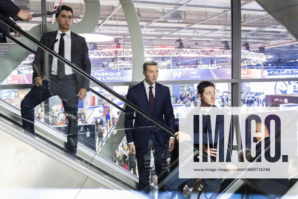 Paris, France October 16, 2026 - Paris Motor Show - Jordan Bardella RN, RASSEMBLEMENT NATIONAL, BARDELLA, SALON DE L AUTO, INDUSTRIE AUTOMOBILE, ECONOMIE, VOITURES, PEUGEOT