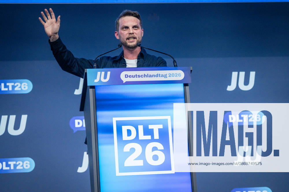 Kevin Gniosdorz, State Chairman of the JU in North Rhine-Westphalia, delivers his speech on the first day of the 78th Germany Day 2026 in Bonn. Junge Union (JU), the youth organization of the CDU and CSU, Bonn, North Rhine-Westphalia, Germany, World Conference Center Bonn