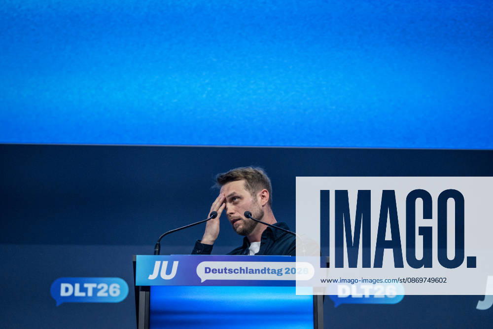 Kevin Gniosdorz, State Chairman of the JU in North Rhine-Westphalia, delivers his speech on the first day of the 78th Germany Day 2026 in Bonn. Junge Union (JU), the youth organization of the CDU and CSU, Bonn, North Rhine-Westphalia, Germany, World Conference Center Bonn