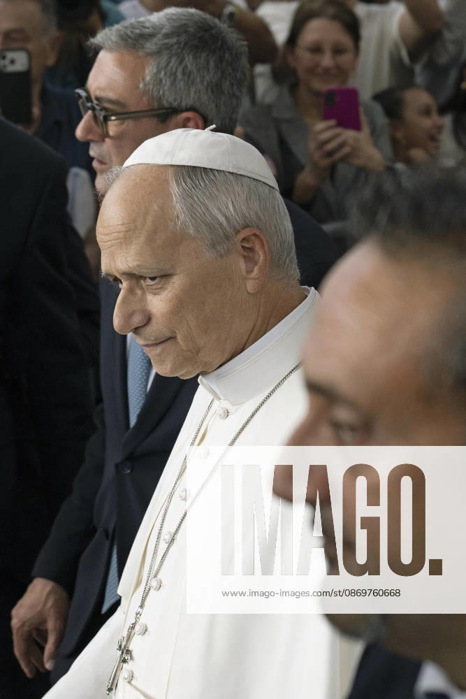 ITALY - POPE - VATICAN-2026 10 17 Italy, Rome, Vatican, October 17, 2026 Pope Leo XIV leaves the Gemelli University Hospital, four days after a surgery to remove a cancerous tumour from his right lung, in Rome Photo by ALESSIA GIULIANI Catholic Press Photo - NO BOOKS