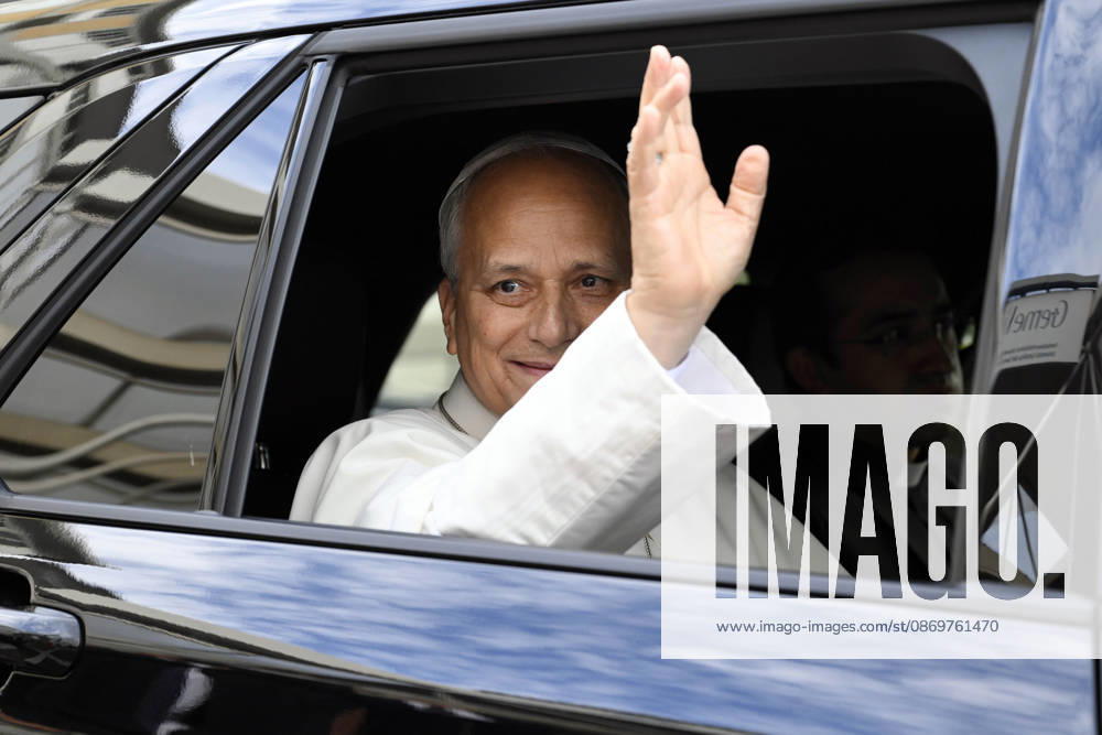 ITALY - POPE - VATICAN-2026 10 17 Italy, Rome, Vatican, October 17, 2026 Pope Leo XIV leaves the Gemelli University Hospital, four days after a surgery to remove a cancerous tumour from his right lung, in Rome Photo by VATICAN MEDIA Catholic Press Photo - NO BOOKS