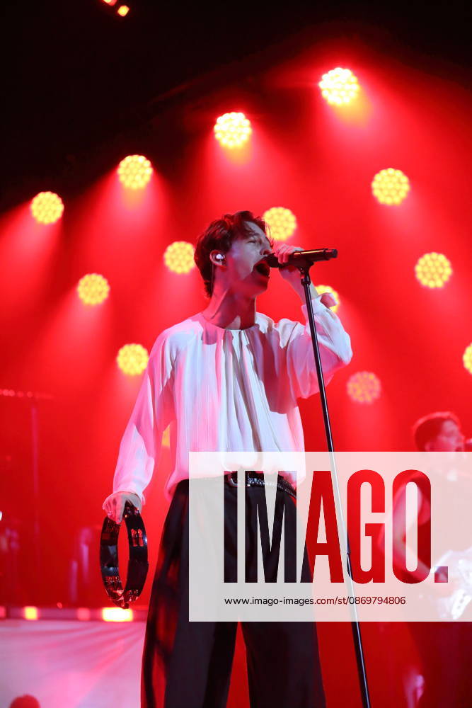 Frederik Fred Rabe of the band Giant Rooks at a concert at the Max Schmeling Halle in Berlin, October 17, 2026 Giant Rooks Concert Berlin