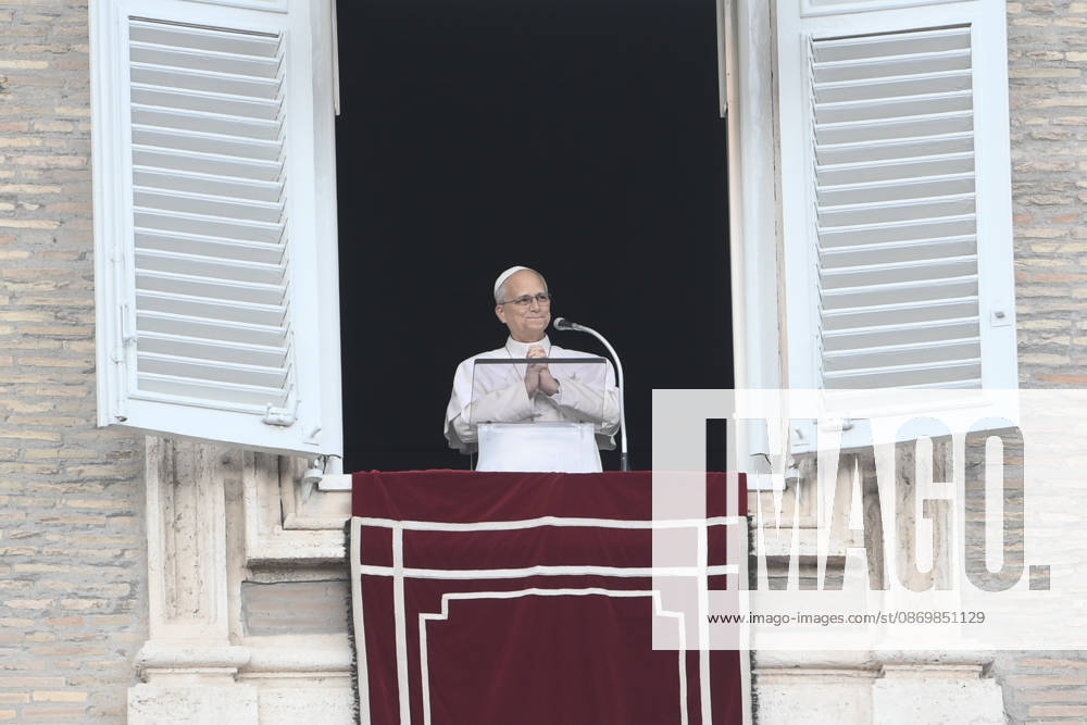 Pope Leo XIV leads Angelus prayer at Vatican VATICAN: VATICAN CITY - OCTOBER 18: Pope Leo XIV addresses the crowd from the window of the apostolic palace overlooking St.Peter s square during his Sunday Angelus prayer at the Vatican on October 18, 2026. Isabella Bonotto Anadolu Vatican City Vatican. Editorial use only. Please get in touch for any other usage.